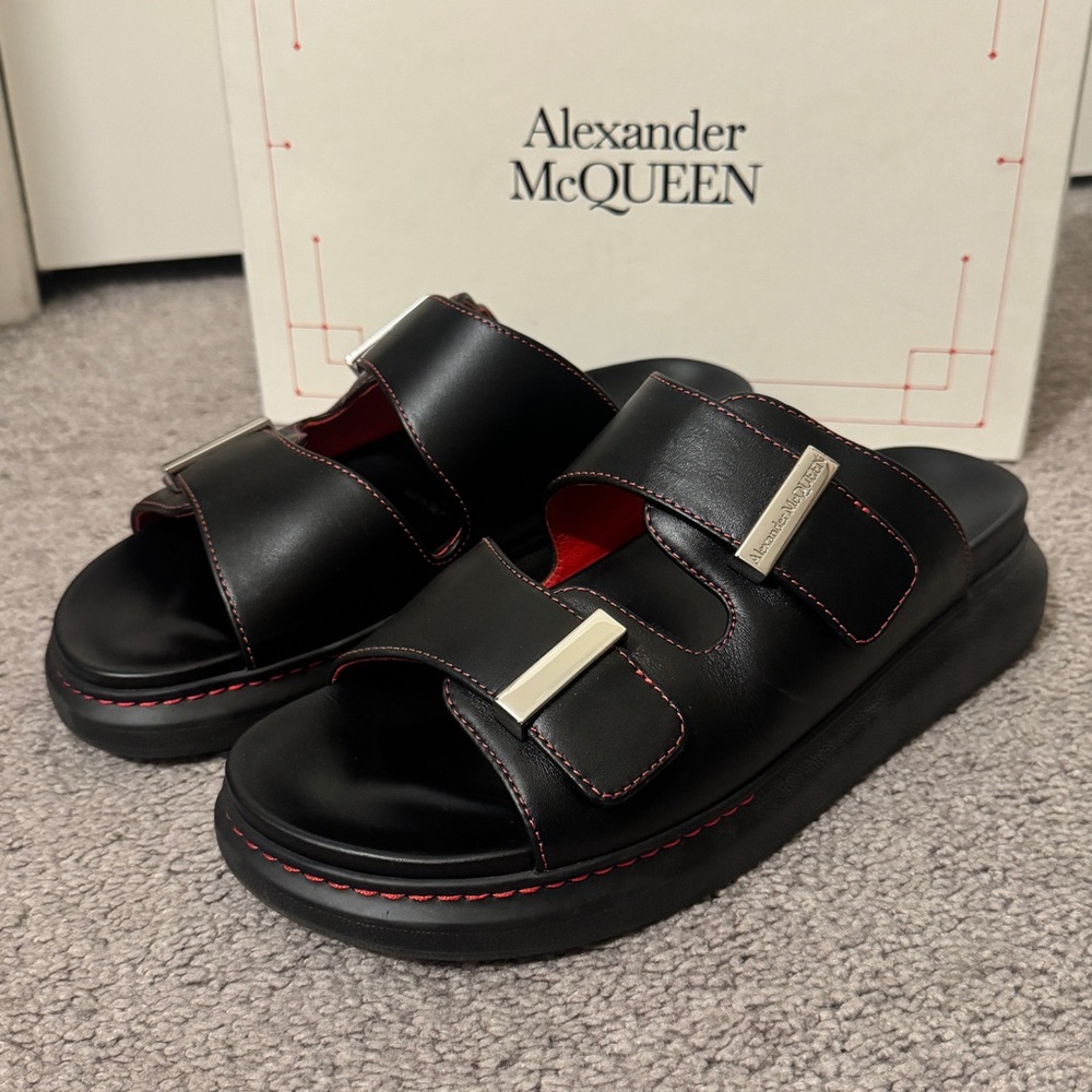 Alexander McQueen Leather Sandals in Black/Red US 8/EU 41
